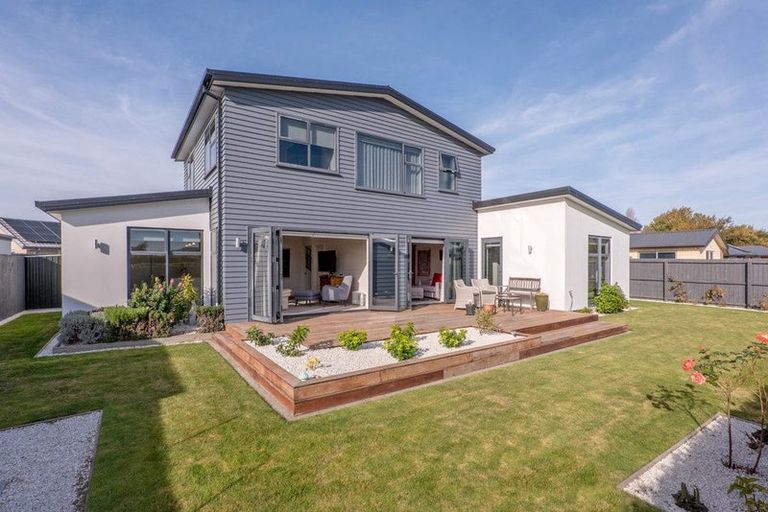 Photo of property in 6 Kilkivan Lane, Broomfield, Christchurch, 8042