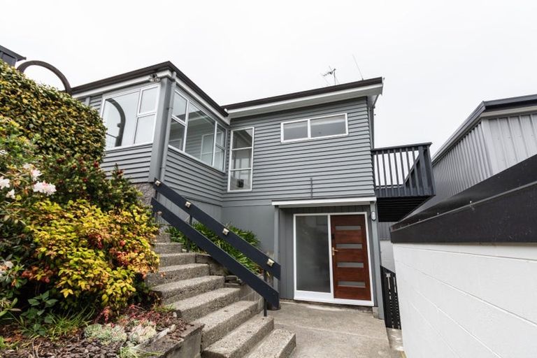Photo of property in 30 Collins Avenue, Tawa, Wellington, 5028