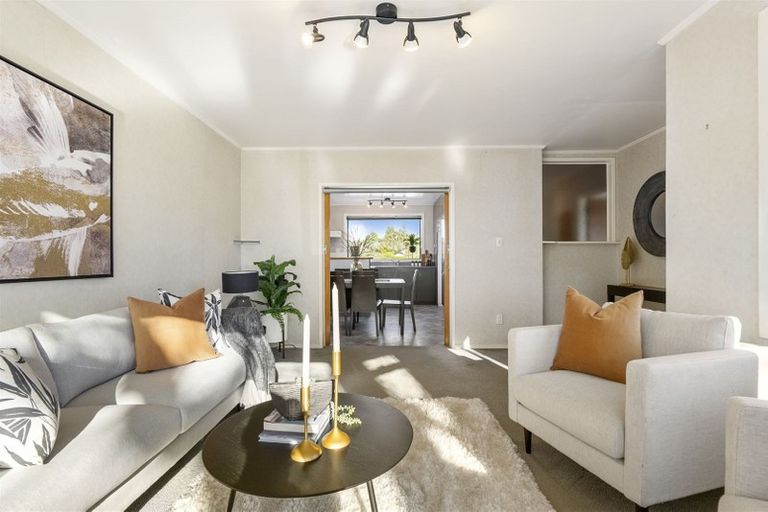 Photo of property in 17 Castleton Street, Birkdale, Auckland, 0626