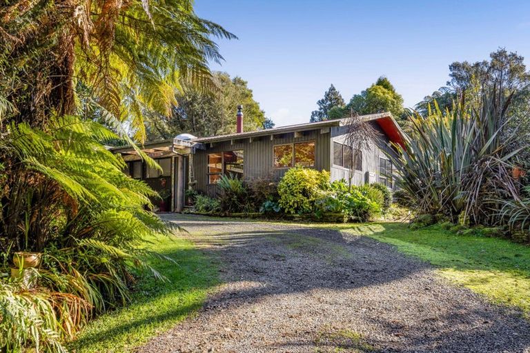 Photo of property in 66 Kent Terrace, Midhirst, Stratford, 4394