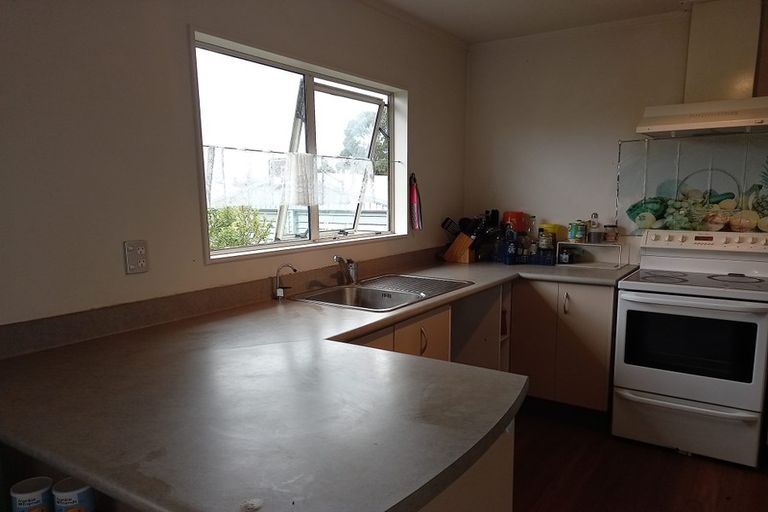Photo of property in 101 Hillcrest Drive, Kelvin Grove, Palmerston North, 4414