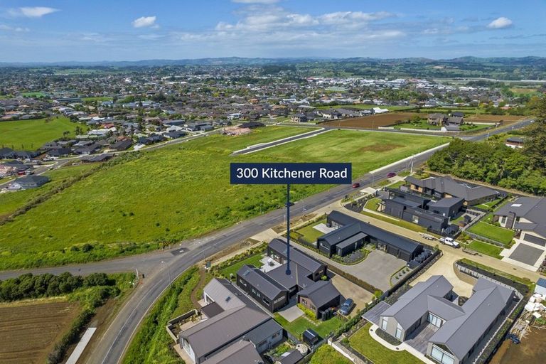 Photo of property in 300 Kitchener Road, Pukekohe, 2120