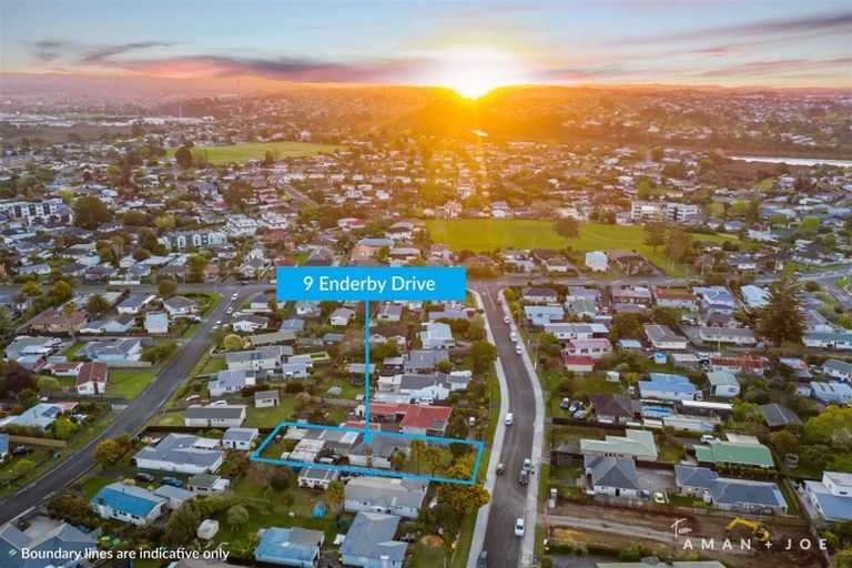 Photo of property in 9 Enderby Drive, Te Atatu Peninsula, Auckland, 0610