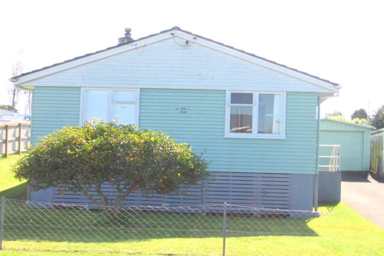 Photo of property in 22 Old Wairoa Road, Papakura, 2110