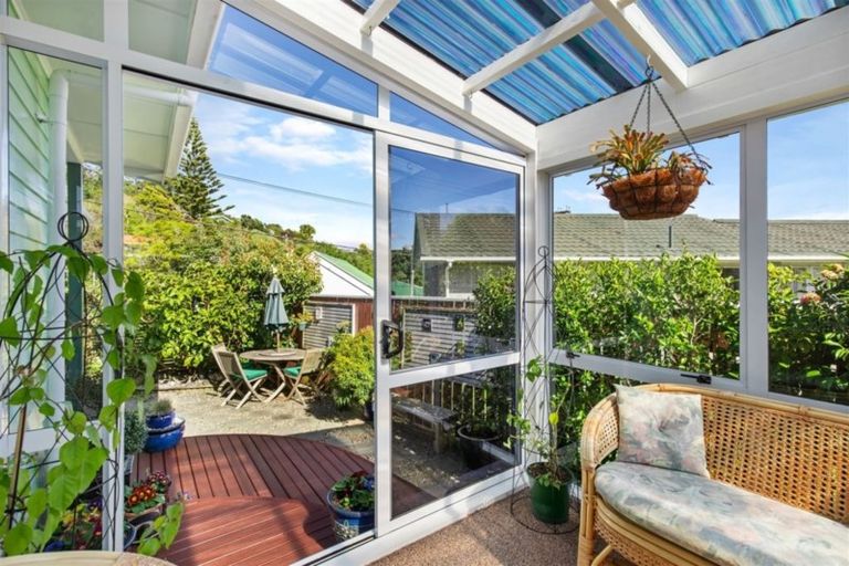 Photo of property in 1 Jay Street, Paparangi, Wellington, 6037