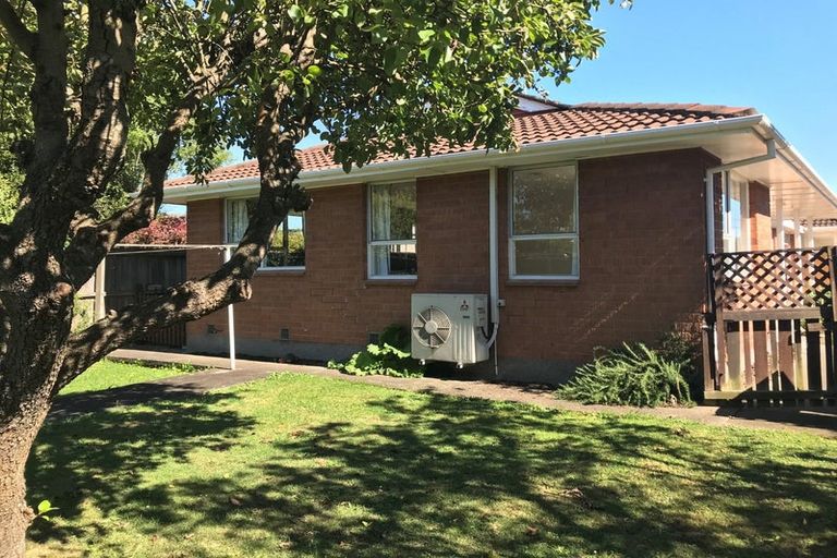 Photo of property in 2/294a Westminster Street, Mairehau, Christchurch, 8013