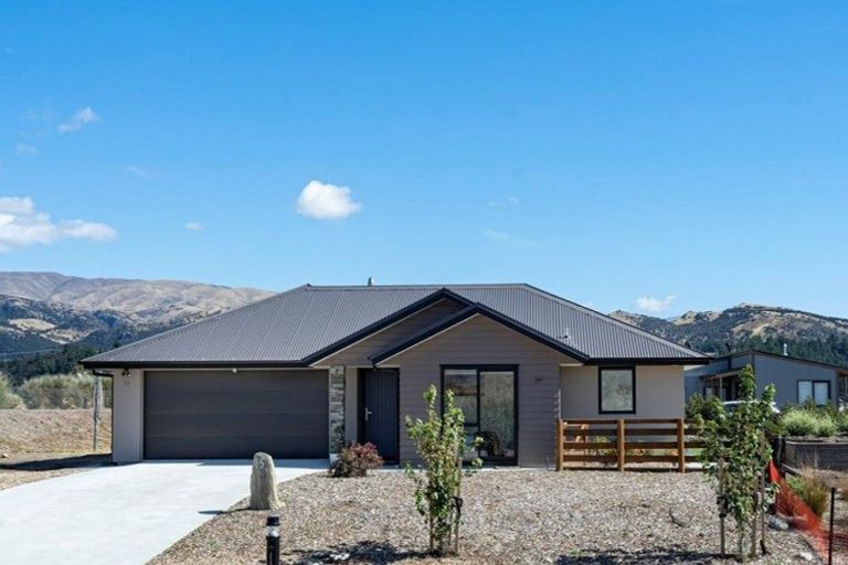Photo of property in 15 Jackson Rise, Luggate, Wanaka, 9383