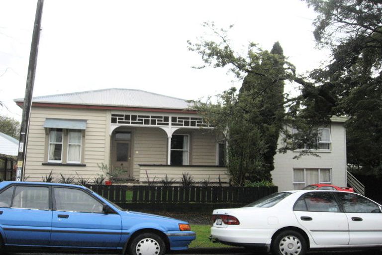 Photo of property in 17 Myrtle Street, Hamilton East, Hamilton, 3216