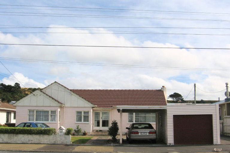 Photo of property in 121 Hobart Street, Miramar, Wellington, 6022