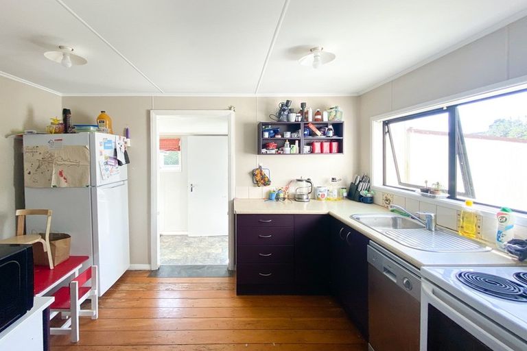 Photo of property in 18 Juliet Street, Stratford, 4332