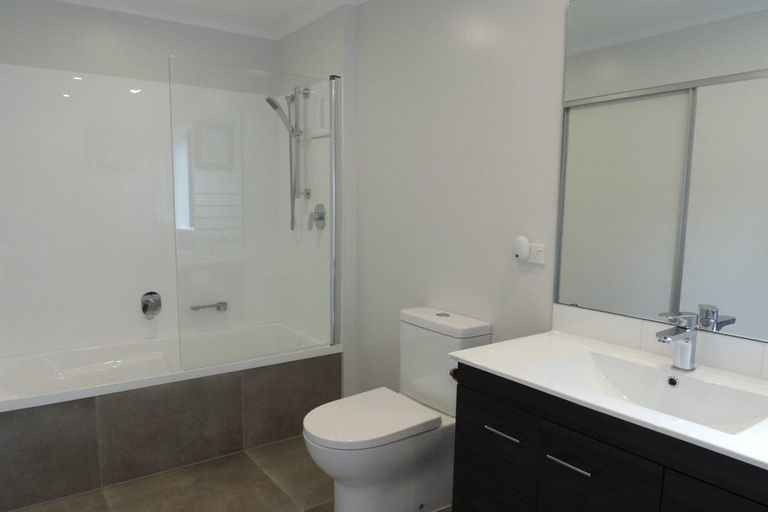 Photo of property in 33 Saltmarsh Road, Hobsonville, Auckland, 0616