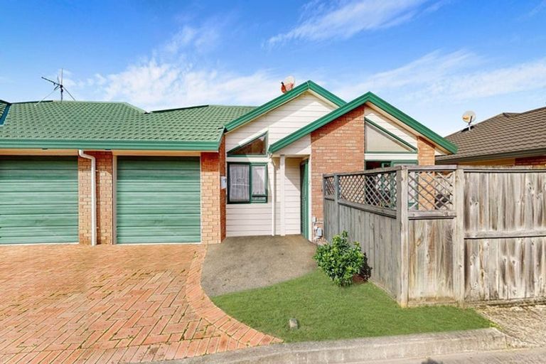 Photo of property in Miramar Villas, 6u7 Brussels Street, Miramar, Wellington, 6022