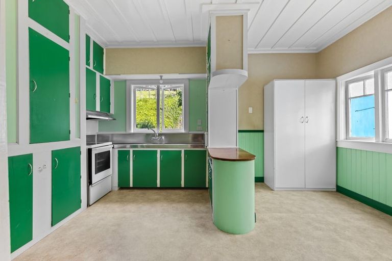 Photo of property in 18 Bennett Street, Port Albert, Wellsford, 0973