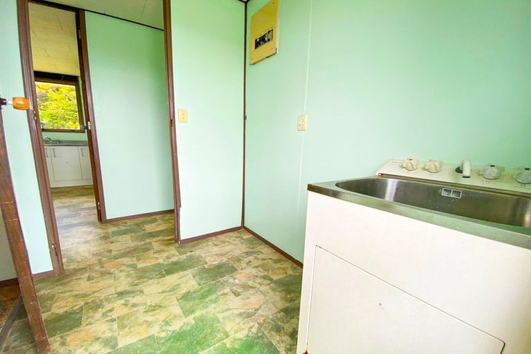 Photo of property in 141 Moire Road, West Harbour, Auckland, 0618