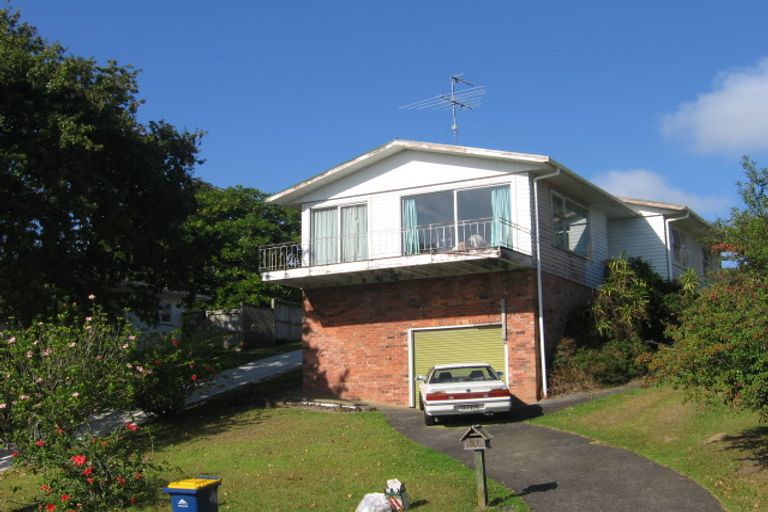 Photo of property in 27 Rosalind Road, Glenfield, Auckland, 0629