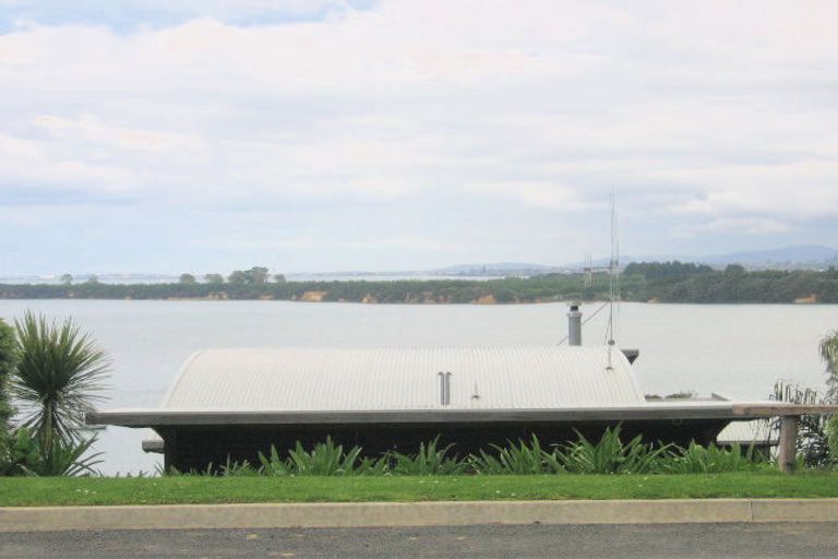 Photo of property in 79 Harbour View Road, Omokoroa, 3114