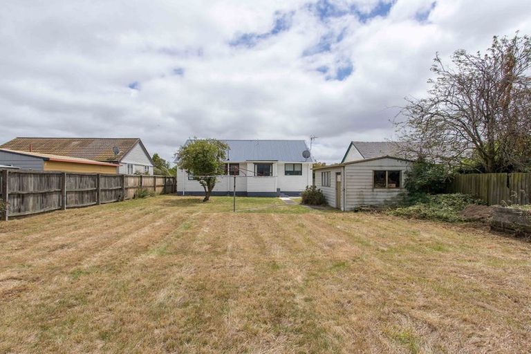 Photo of property in 19 Avro Crescent, Hornby, Christchurch, 8042