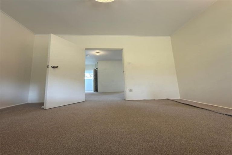 Photo of property in 208 Godley Road, Titirangi, Auckland, 0604