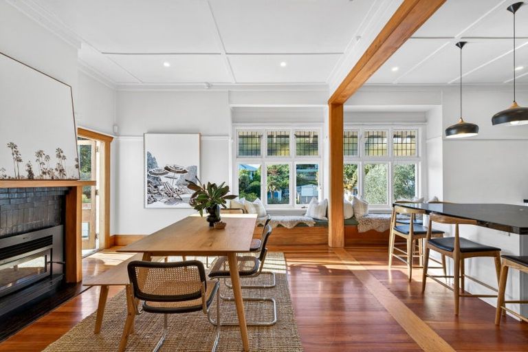 Photo of property in 60 Milton Road, Bluff Hill, Napier, 4110