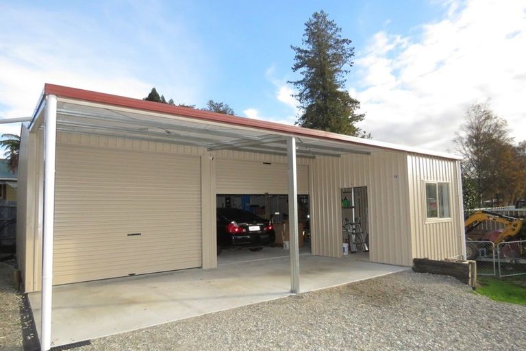 Photo of property in 1 Racecourse Road, Reefton, 7830