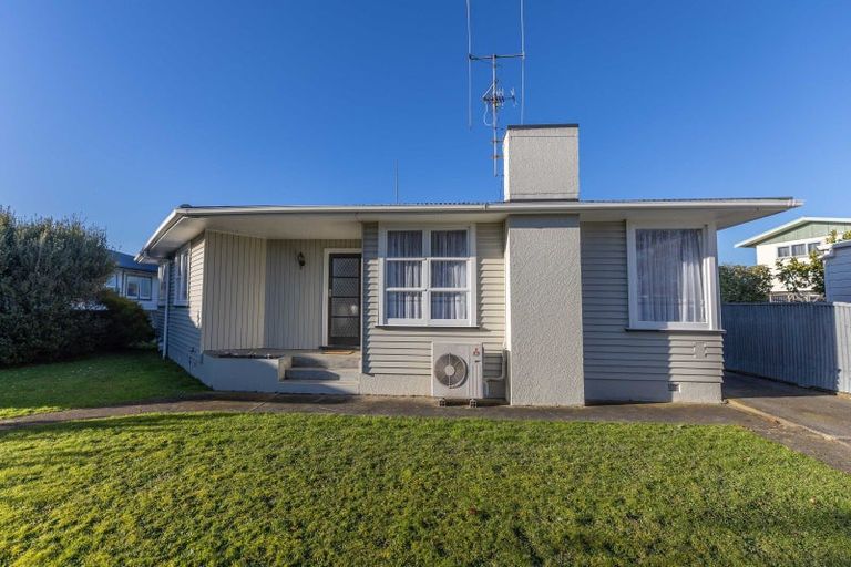 Photo of property in 35 Aspiring Avenue, Milson, Palmerston North, 4414