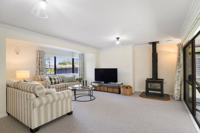 Photo of property in 1 Gumtree Rise, Otamatea, Whanganui, 4500