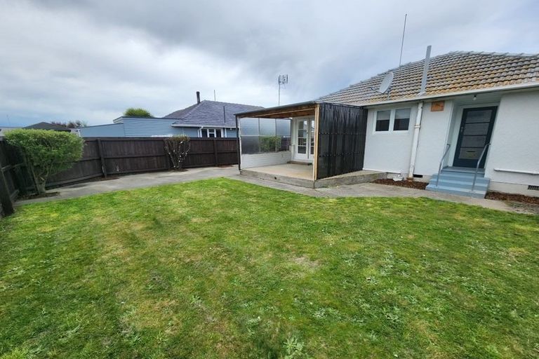Photo of property in 176 Springs Road, Hornby, Christchurch, 8042
