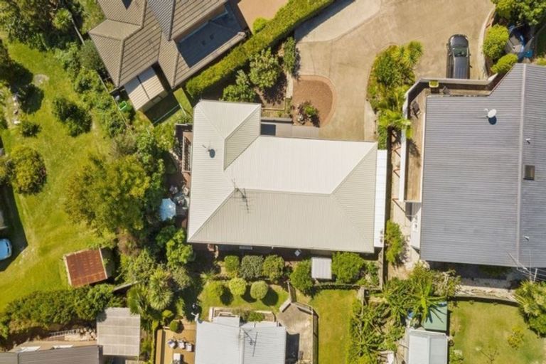 Photo of property in 2/39 Browns Bay Road, Browns Bay, Auckland, 0630