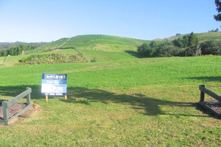 Photo of property in 15 Ohuka Place, Whitianga, 3510