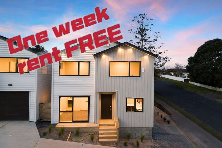 Photo of property in 5a Topliss Drive, Northcross, Auckland, 0632