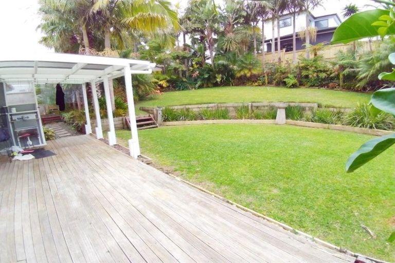 Photo of property in 3 Roband Avenue, Glenfield, Auckland, 0629