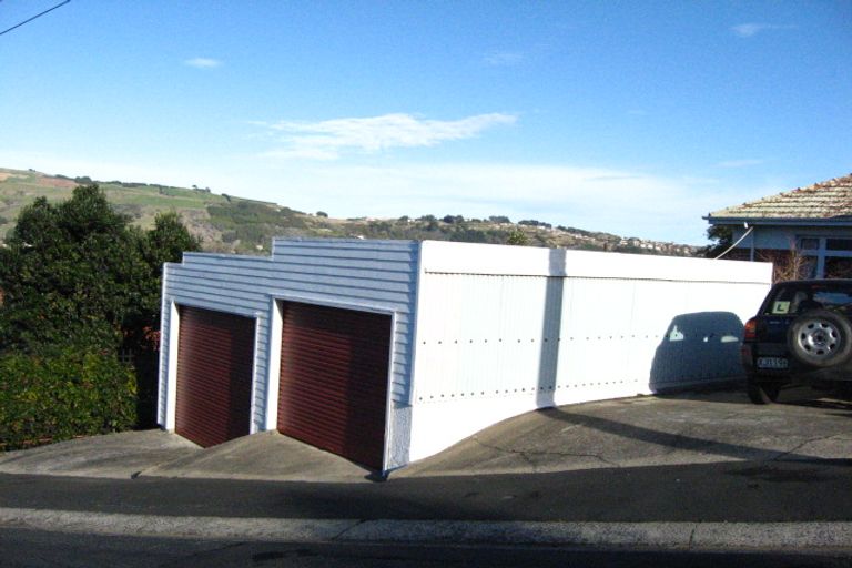 Photo of property in 13 Ascog Road, Ravensbourne, Dunedin, 9022