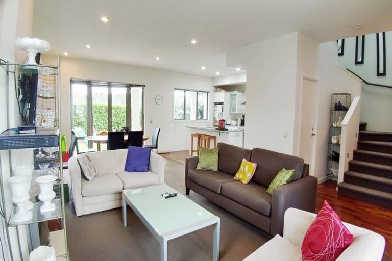 Photo of property in 140 Gills Road, Albany Heights, Auckland, 0632