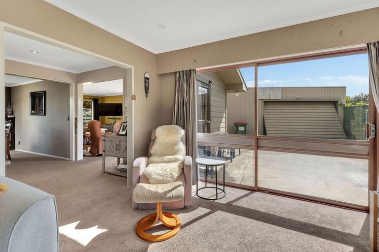 Photo of property in 34 John F Kennedy Drive, Milson, Palmerston North, 4414