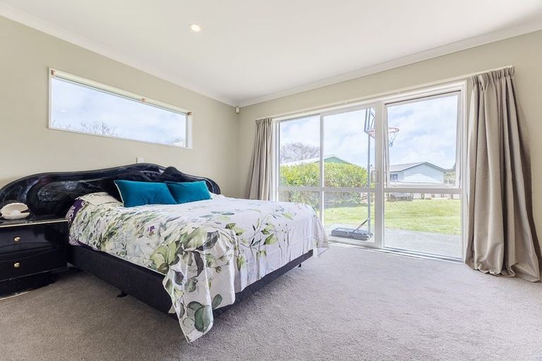 Photo of property in 10 Tamihana Street, Otaki, 5512