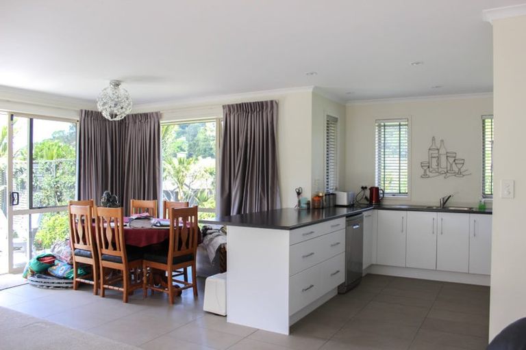 Photo of property in 2 Tieke Place, Horahora, Whangarei, 0110