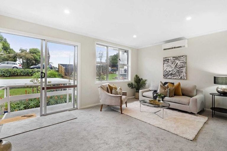 Photo of property in 1/26 Rewi Street, Torbay, Auckland, 0630