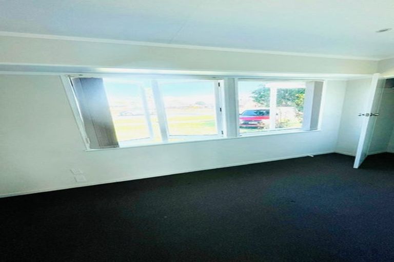 Photo of property in 625 Massey Road, Mangere, Auckland, 2022