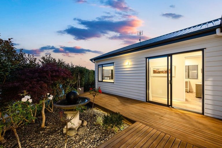 Photo of property in 3 Keel Street, Long Bay, Auckland, 0630