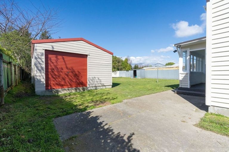 Photo of property in 8 Cambridge Street, Levin, 5510