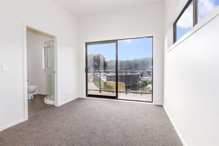 Photo of property in 9 Hastings Grove, Wainuiomata, Lower Hutt, 5014