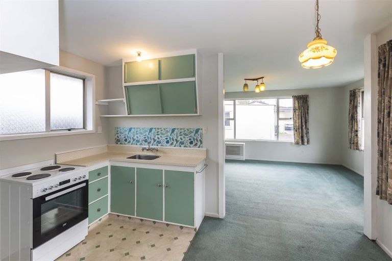 Photo of property in 2/1046 Colombo Street, St Albans, Christchurch, 8014