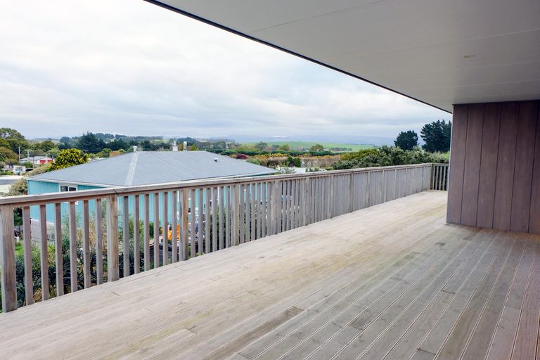 Photo of property in 13 High Street, Kakanui, Oamaru, 9495