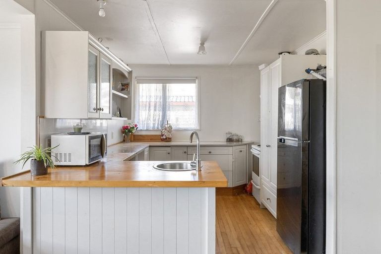 Photo of property in 50b Oxford Street, Te Puke, 3119