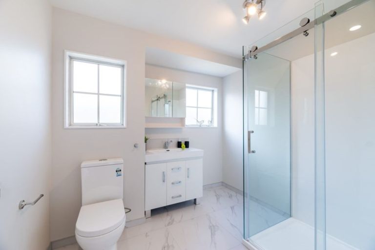 Photo of property in 12 Glenpark Place, Favona, Auckland, 2024