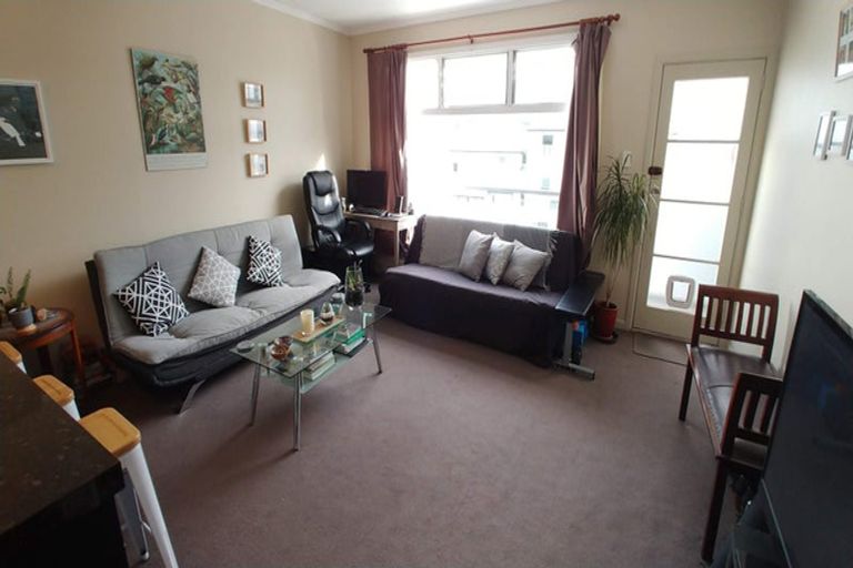 Photo of property in 51f2 Austin Street, Mount Victoria, Wellington, 6011