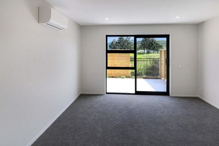 Photo of property in 61 Te Ara O Papatahi, Wainuiomata, Lower Hutt, 5014