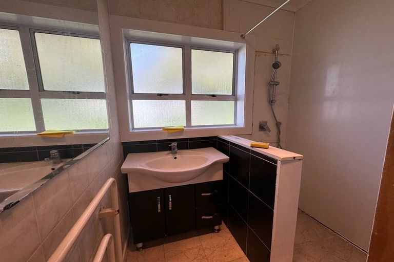 Photo of property in 21 Laurelwood Avenue, Pukekohe, 2120