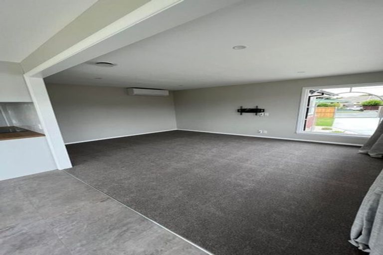 Photo of property in 17 Erin Crescent, Mairehau, Christchurch, 8013