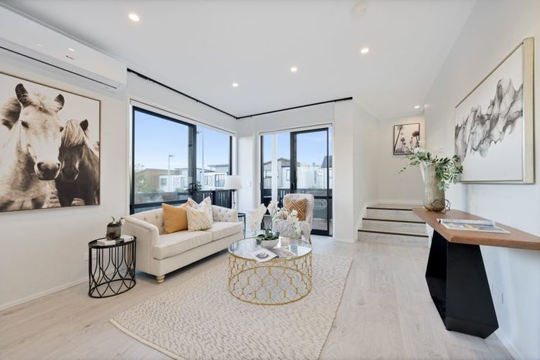 Photo of property in 1 Onekiritea Road, Hobsonville, Auckland, 0616